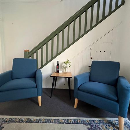 Discover The Rocks - Historical Terrace House Sydney Eksteriør bilde